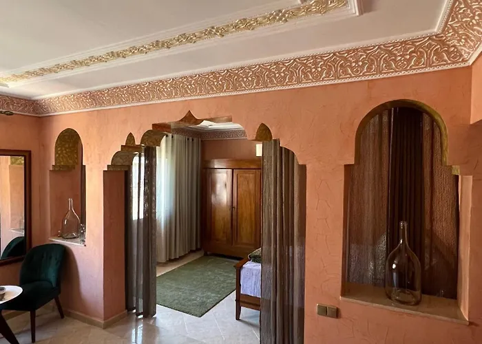 5Min To Beach, Wifi, Terrace, Stylish Fully Equipped Appartement Parking For Free