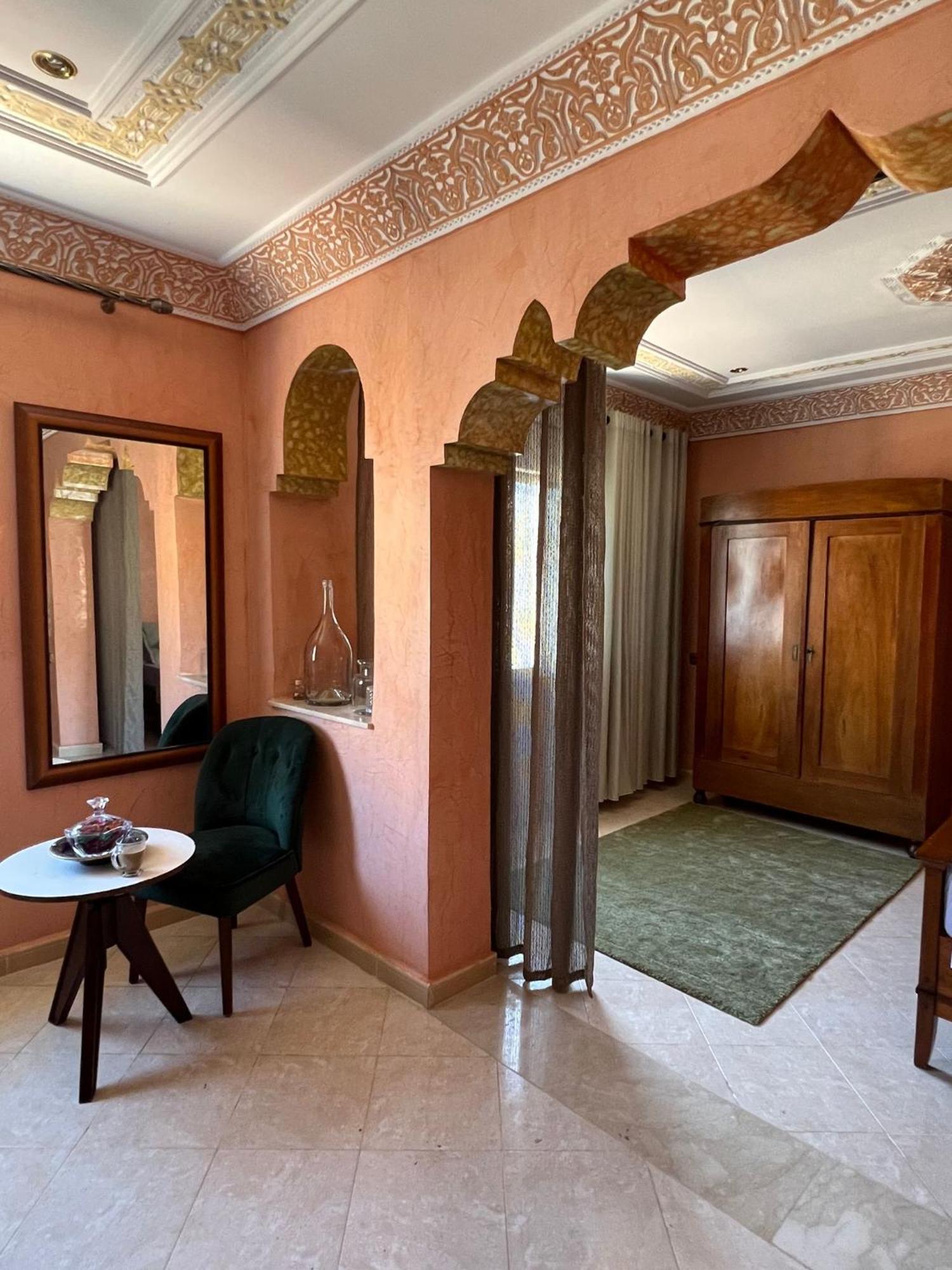 5min To Beach, Wifi, Terrace, Stylish Fully Equipped Parking For Free Appartement Nador