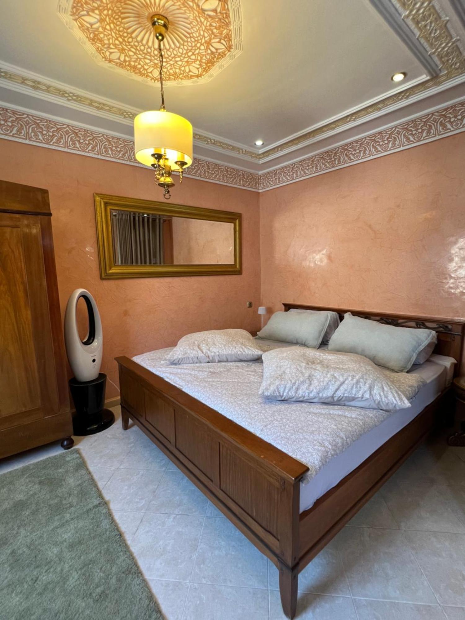 5min To Beach, Wifi, Terrace, Stylish Fully Equipped Parking For Free *